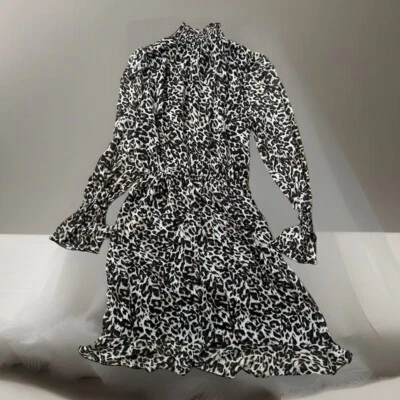 Beautiful Leopard Print Ruffled Short Wrap Dress-Cute-Comfy-Smart Formal-Size 8 - image 1 of 4