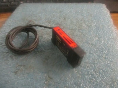 Banner Products Model: D12SP6FPH Photoelectric Fiber-Optic Sensor W1 - Image 1 of 2