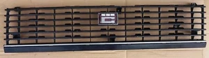 TOYOTA COROLLA KE70 MODEL 1981 83 FRONT RADIATOR GRILLE MASK OEM 53111-12500 - Picture 1 of 6