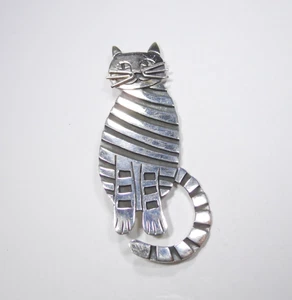VINTAGE STRIPED CAT KITTY FELINE BROOCH PIN STERLING SILVER 925 . - Picture 1 of 10