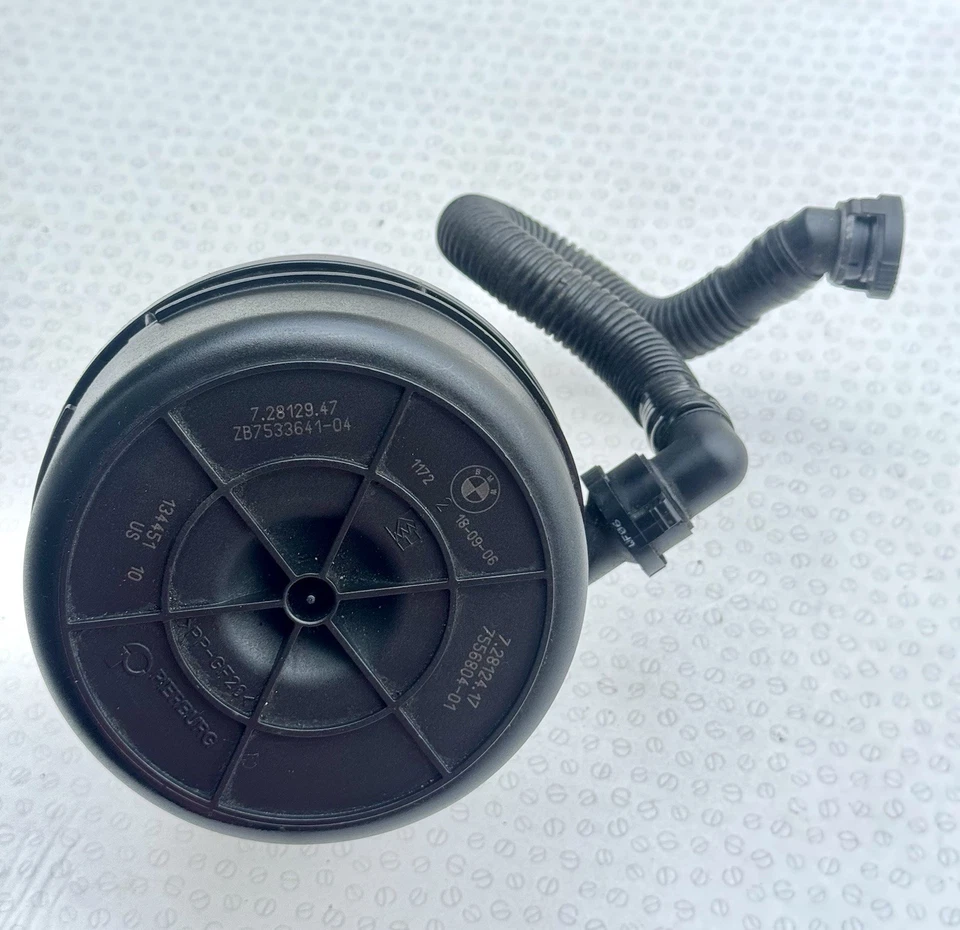 BMW Z4 E85 SECONDARY VACUUM PUMP (728129) - Image 1 of 4