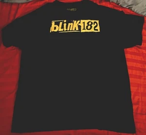 Blink 182 T Shirt Bunny Rabbit Punk Rock 90s Indie Black Band Tee Men's Size XL - Picture 1 of 10