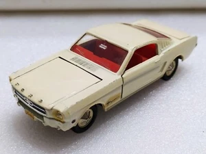 Ford Mustang    Dinky  161   1:43  VGOOD - Picture 1 of 3