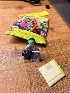 LEGO 71025 Minifiguren Serie 19 - Gamer Videospiel Champion / Video Game Champ - Bild 1 von 3