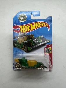 Hot Wheels Holiday Racers Series #122 Hot Tub Green and Gold Kids Toy Car - Picture 1 of 10