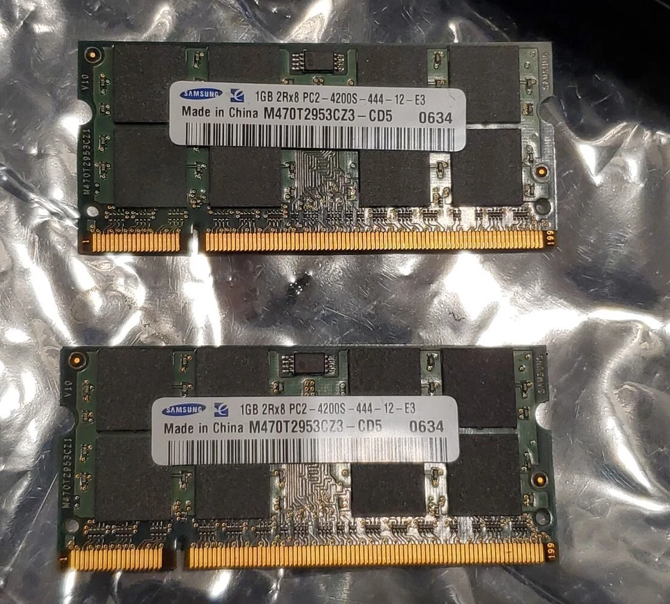 Toshiba 2GB 2 X 1GB PC2 4200S 444 Samsung Satellite A105 200 PIN Memory 2R x 8 - Image 1 of 4