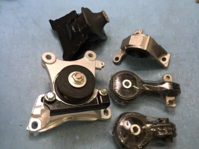 Motor & Trans Mount Set 5PCS for 2006-2011 Honda Civic 2.0L Si Coupe 2-Door - Image 1 of 4