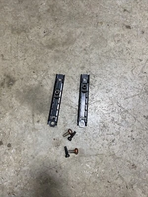 Ajustadores de altura del cinturón de seguridad derecho/izquierdo Jeep Cherokee XJ 1997-2001 55314697AC OEM (BLK99 Foto 1 de 3