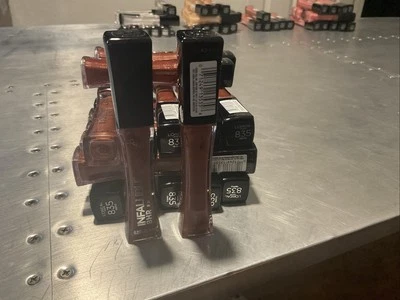 1 tube LOREAL INFALLIBLE 8HR LEGLOSS LIP GLOSS 835 TRUFFLE New! - Image 1 of 4