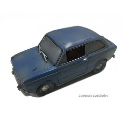 Seat 850 grow old 1/43 Ixo Salvat Diecast modelcar - Image 1 of 3