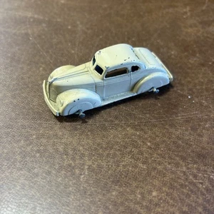 Vintage Tootsietoy #231 Diecast 2 Door 1939 Coupe - Tan - 3-1/4" Long Original - Picture 1 of 7