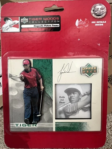 2004 Upper Deck Tiger Woods Collection Magnetic Picture Frame Cover