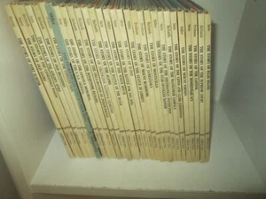 LOT OF 30 CORNERSTONES OF FREEDOM 1965 Antique Books Collection VINTAGE SCHOOL - Picture 1 of 8