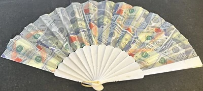 $100 Billete Ben Franklin's Benjamins Souvenir VENTILADOR DE PLÁSTICO PLEGABLE A MANO 16"x9" Foto 1 de 3