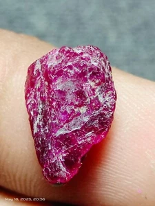 AAA Quality 100 % Natural Ruby Beautiful Red Rough Specimen Size 15X9X5 mm - Picture 1 of 3