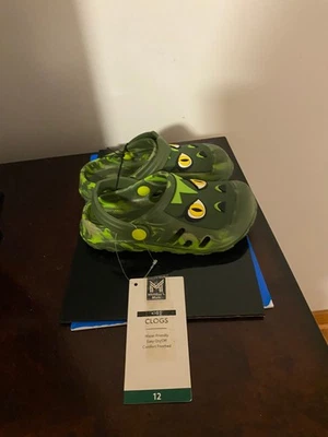 BRAND NEW TODDLER BOYS SIZE 12 MEMBER'S MARK CLOG SANDALS - Image 1 of 4