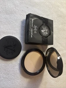 KVD Beauty Lock-It Lightweight Matte Blotting Powder Refillable Compact ~ Light - Picture 1 of 7