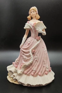 Wedgwood Spink Fine Porcelain Figur The Coronation Ball 1838 - Bild 1 von 6
