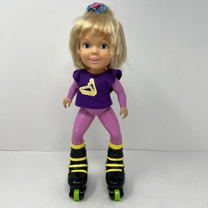 Soozie Skates Friction Skater Puppe Playtime Tyco 1992 12 Zoll - Bild 1 von 13