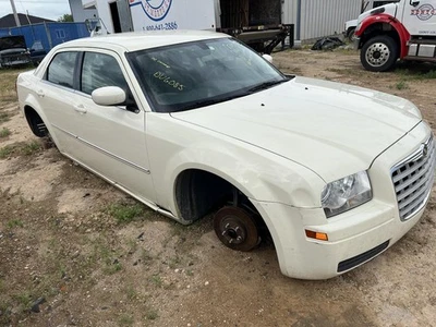 Used Deck Lid fits: 2008 Chrysler 300 w/o spoiler Grade A - Image 1 of 4