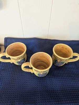 Сертифицированные международные кофейные кружки набор из 3 Susan Winget - Изображение 1 из 4