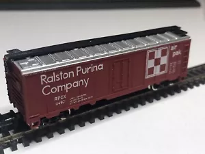 Model Power N Scale 40’ Plug Door Ralston Purina Company Box Car - Picture 1 of 11