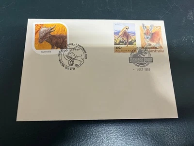 (1709) 23-10-2025 - Dinosaur - Jurassic Park 1993 cover + 2022 stamp & p/m (B) - Image 1 of 3