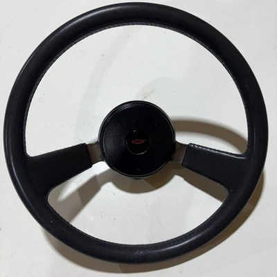 Chevrolet Camaro (Cavalier) 1984-1992 volante con bocina (OEM) Foto 1 de 4