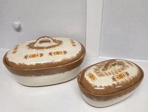 2 Vtg Brown Beige Stoneware Casserole Dish with Lids, Flower Pattern 60s - Picture 1 of 9