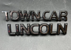 95 96 97 LINCOLN TOWN CAR REAR TRUNK LID EMBLEM LOGO BADGE SYMBOL SET OEM - Picture 1 of 13
