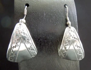 Navajo Sterling EARRINGS *Curved Triangle Dangle * Kathy Lee Thomas* FREE SHIP - Picture 1 of 8