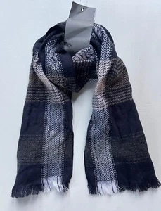 NUEVO CON ETIQUETAS BUFANDA NORDSTROM Rack Tela Escocesa Flecos Clásica Azul Marino Multi 🎁 - Imagen 1 de 2