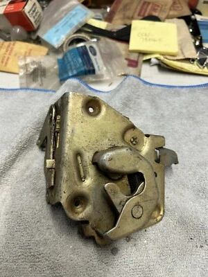 Ford Country Squire 1968 puerta trasera pestillo puerta superior nos C8Az Foto 1 de 4