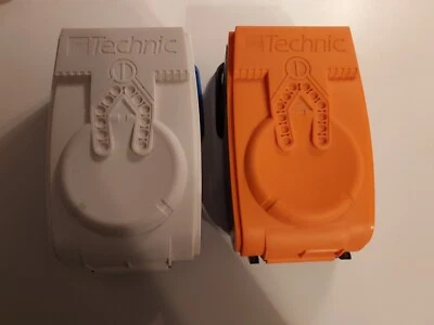 LEGO Technic Throwbot Slizer Flying Lids Cases Lot 32176, 32194 lot of 2 - Image 1 of 3