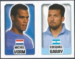 TOPPS ENGLAND 2014- #090-256-HOLLAND-MICHEL VORM-ARGENTINA-EZEQUIEL GARAY - Picture 1 of 1