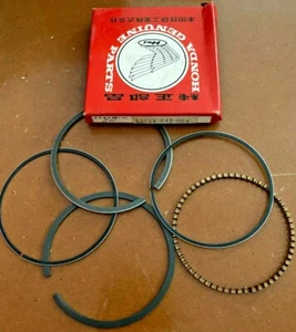 13011-642-004 JUEGO DE ANILLOS GENUINOS STD HONDA CIVIC 1200 2D-3D - Imagen 1 de 1