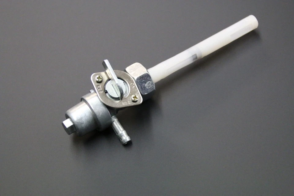 Honda Petrol TapFuel Gas Tap Petcock 18mm CBX1000 79-81 B4-02 - Image 1 of 1