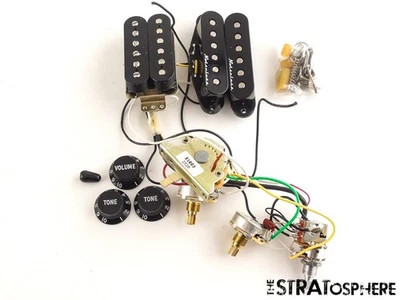 Fender Player II Модифицированный Strat HSS, ЗВУКОСНИМАТЕЛИ ГОРШКИ РУЧКИ И ПЕРЕКЛЮЧАТЕЛЬ Черные Звукосниматели. - Изображение 1 из 2