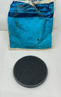 Parrilla de altavoz de puerta Ford E4FZ-18978-C - 1984-1985 Escort izquierda o derecha OEM nuevo de Lote Antiguo Foto 1 de 3