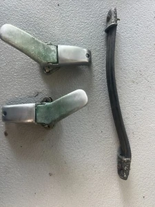FIAT SPIDER Convertible PESTILLO SUPERIOR Y SOPORTE CONJUNTO DE PAR 124 1966-1985 - Imagen 1 de 2