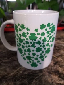 St. Patrick's Day Coffee Mug, 15 oz., Heart of clover  - Bild 1 von 5