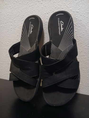 Sandali neri Clarks Cloudsteppers Cushion morbidi da donna taglia 10M usati