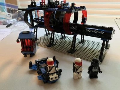 LEGO Space: Base de aislamiento de bloqueo espacial (6955) Foto 1 de 4