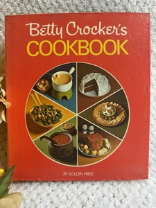 Betty Crocker’s Cookbook Ringbuch 1972 Golden Press Red Pie Edition Vintage - Bild 1 von 17