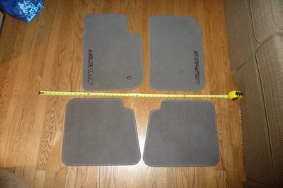 4 Original 2002 Ford Eddie Bauer Explorer Floor Mats Foto 1 de 4