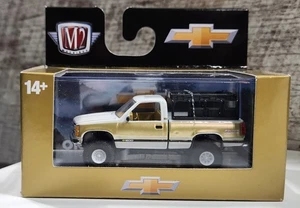 2025 M2 MACHINES 1993 CHEVROLET SILVERADO 1500 4X4 R90 - Picture 1 of 1