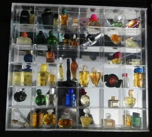 Setzkasten mit 50 Parfum-Miniaturen - Bild 1 von 6