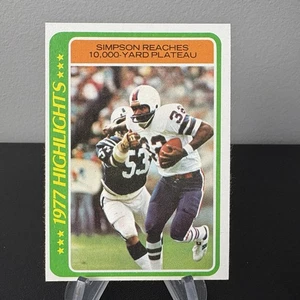1978 Topps Football Card #4 1977 Highlights OJ Simpson Reaches 10,000 Yard Plate - Bild 1 von 2
