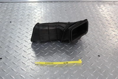 2006 KAWASAKI NINJA ZX10R ZX1000D RIGHT RAM AIR INTAKE DUCT TUBE - Image 1 of 4