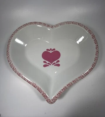 Bandeja de plato de pastel en forma de corazón rosa Sponge Ware 12"" X 12,5"" Día de San Valentín Foto 1 de 3